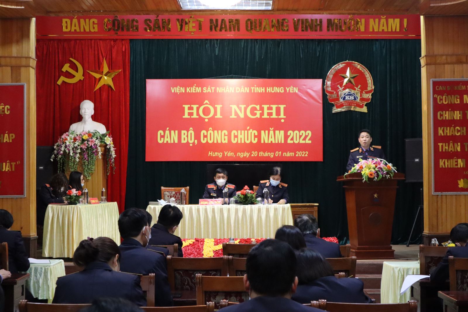 Viện kiểm sát nhân dân tỉnh Hưng Yên tổ chức Hội nghị cán bộ công chức năm 2022
