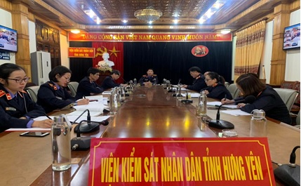 PHÒNG KIỂM SÁT ÁN DÂN SỰ - HÀNH CHÍNH, VKSND TỈNH HƯNG YÊN TỔ CHỨC PHIÊN TÒA RÚT KINH NGHIỆM TRỰC TUYẾN