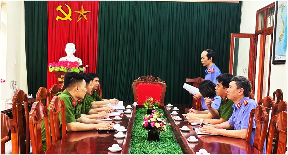 Viện KSND huyện Ân Thi: Tăng cường phối hợp hướng dẫn, kiểm tra hoạt động kiểm tra, xác minh sơ bộ nguồn tin tội phạm của Công an cấp xã trên địa bàn