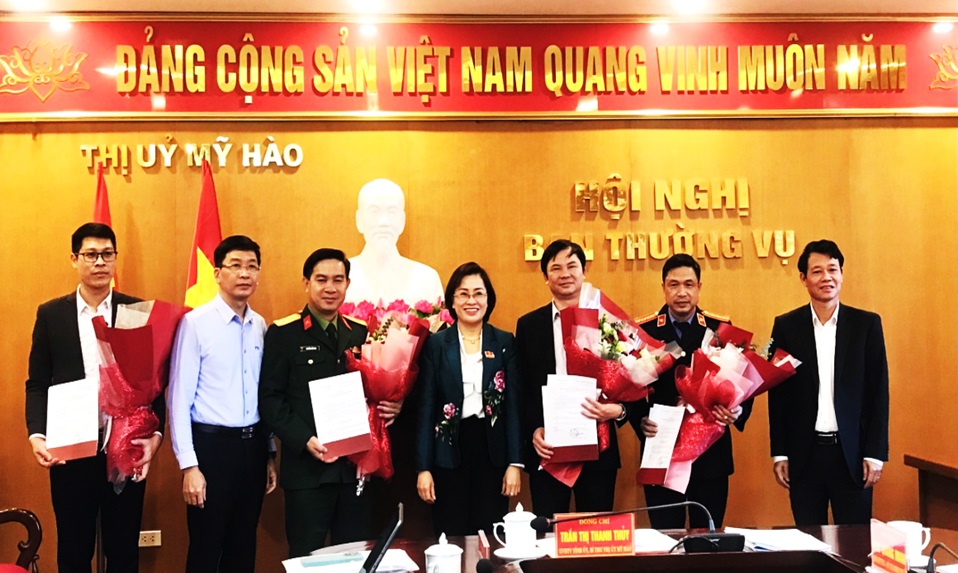 Viện trưởng Viện KSND thị xã Mỹ Hào tham gia vào Ban Chấp hành Đảng bộ thị xã 