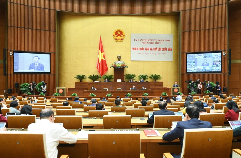 Ủy ban Thường vụ Quốc hội bắt đầu phiên chất vấn các nhóm vấn đề thuộc lĩnh vực Tòa án, Kiểm sát