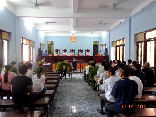 Bi kịch giữa tình và tiền 