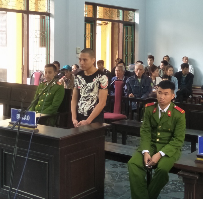 Chưa hiểu đầu đuôi tai nheo ra sao đã vung dao đâm chết người