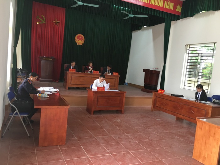 Văn Lâm: Tổ chức xét xử lưu động 2 vụ án hình sự